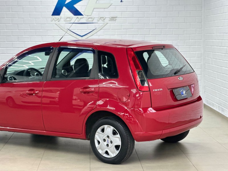 FIESTA 1.6 ROCAM SE PLUS 8V FLEX 4P MANUAL - 2014 - NOVO HAMBURGO