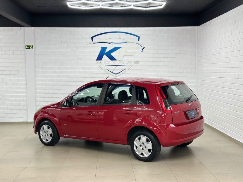FIESTA 1.6 ROCAM SE PLUS 8V FLEX 4P MANUAL - 2014 - NOVO HAMBURGO