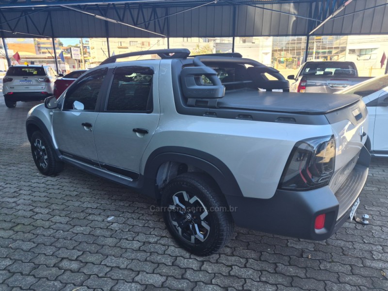 DUSTER OROCH 1.3 TCE OUTSIDER 4P FLEX AUTOMÁTICA - 2023 - CAXIAS DO SUL