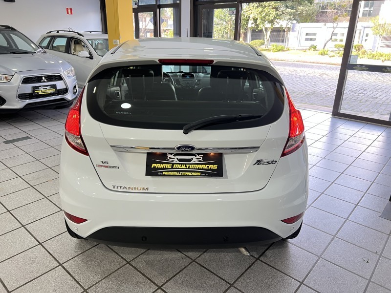 FIESTA 1.6 TITANIUM HATCH 16V FLEX 4P AUTOMÁTICO - 2015 - CAXIAS DO SUL