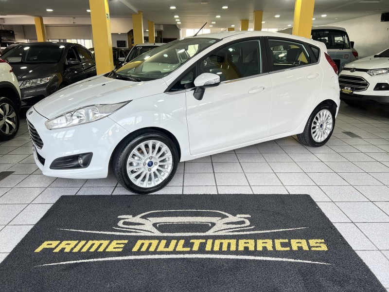 fiesta 1.6 titanium hatch 16v flex 4p automatico 2015 caxias do sul