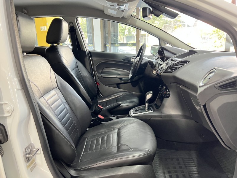 FIESTA 1.6 TITANIUM HATCH 16V FLEX 4P AUTOMÁTICO - 2015 - CAXIAS DO SUL