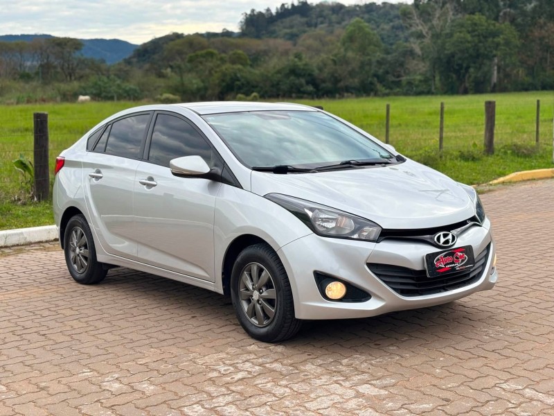 HB20S 1.0 COMFORT 12V FLEX 4P MANUAL - 2015 - CANDELáRIA