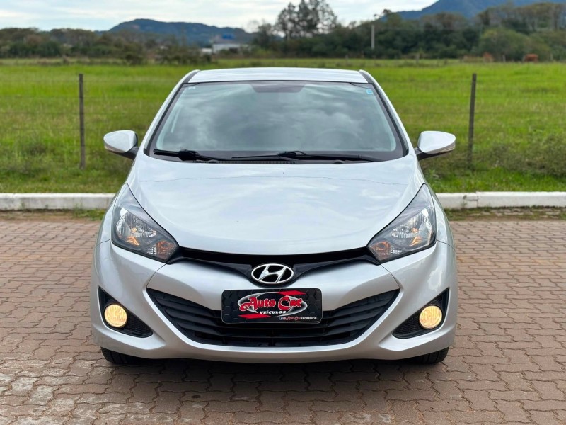 HB20S 1.0 COMFORT 12V FLEX 4P MANUAL - 2015 - CANDELáRIA