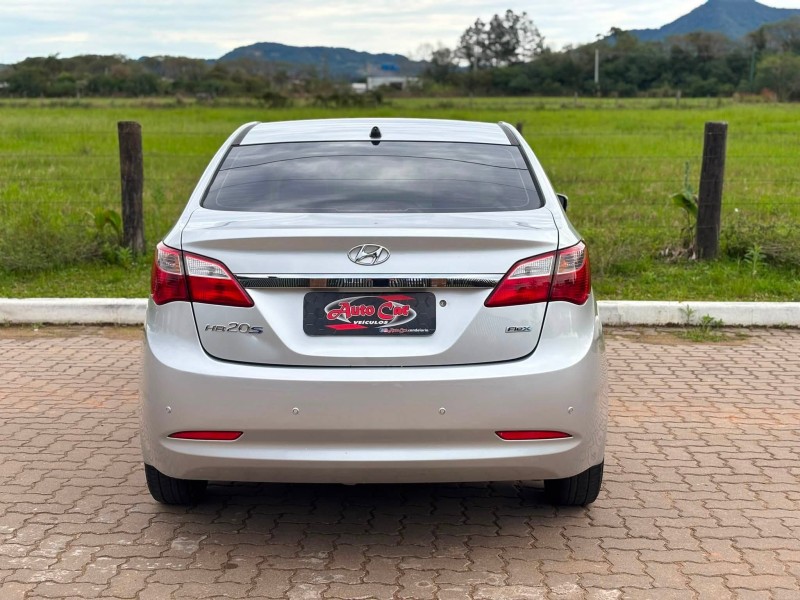 HB20S 1.0 COMFORT 12V FLEX 4P MANUAL - 2015 - CANDELáRIA