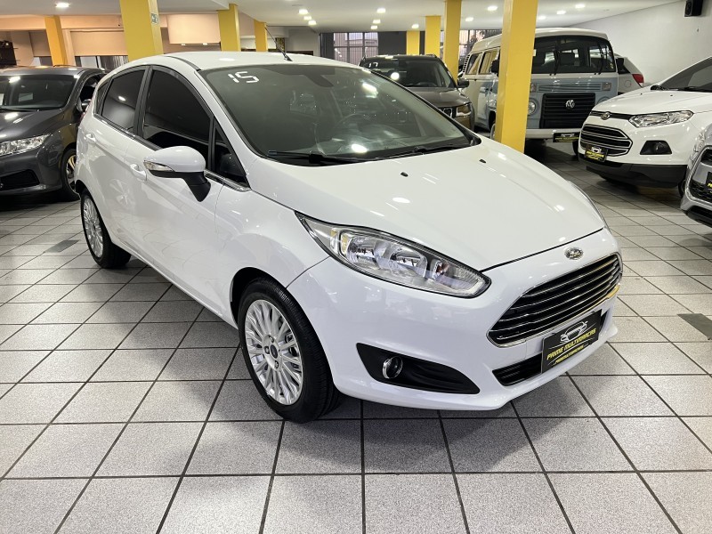 FIESTA 1.6 TITANIUM HATCH 16V FLEX 4P AUTOMÁTICO - 2015 - CAXIAS DO SUL
