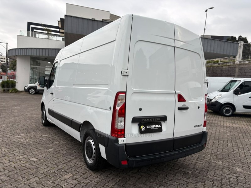 MASTER 2.3 GRAND FURGÃO L2H2 16V TURBO INTERCOOLER DIESEL 4P MANUAL - 2022 - FARROUPILHA