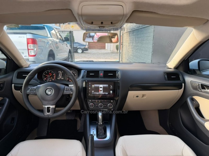 JETTA 2.0 COMFORTLINE FLEX 4P TIPTRONIC - 2013 - ESTâNCIA VELHA