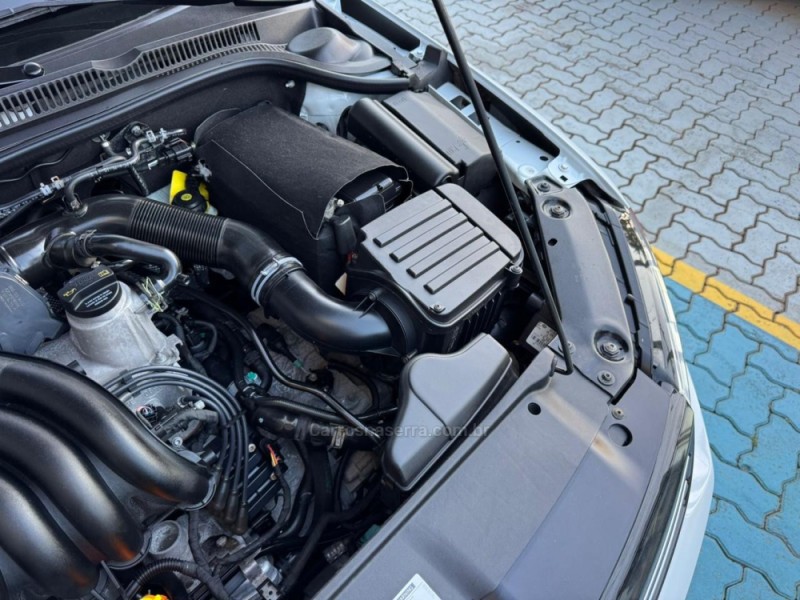 JETTA 2.0 COMFORTLINE FLEX 4P TIPTRONIC - 2013 - ESTâNCIA VELHA