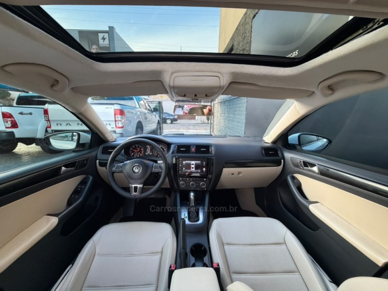 JETTA 2.0 COMFORTLINE FLEX 4P TIPTRONIC - 2013 - ESTâNCIA VELHA