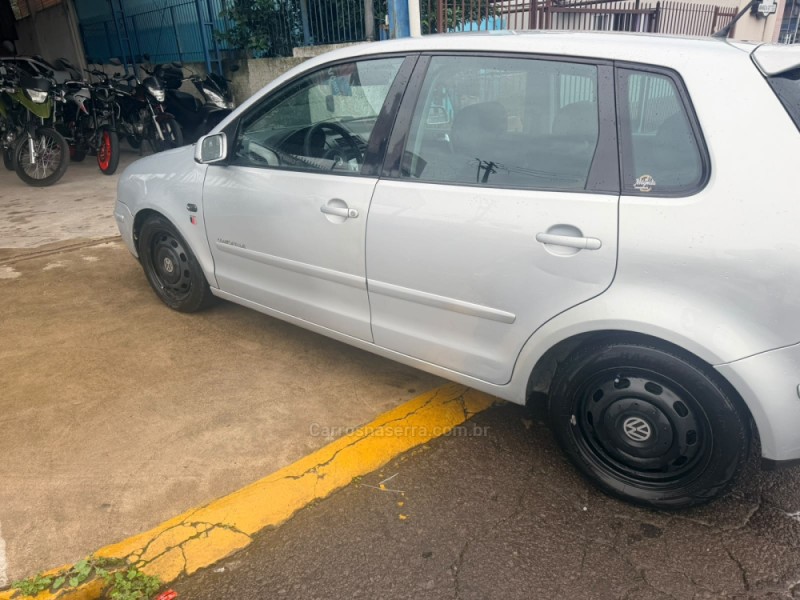 POLO 1.6 MI 8V FLEX 4P MANUAL - 2006 - CAXIAS DO SUL