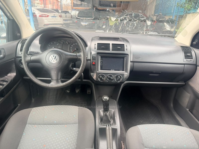POLO 1.6 MI 8V FLEX 4P MANUAL - 2006 - CAXIAS DO SUL