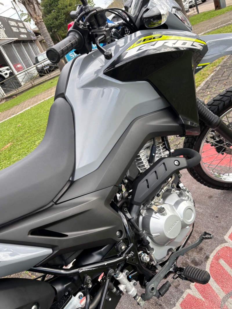 NXR 160 BROS ESDD - 2025 - FELIZ