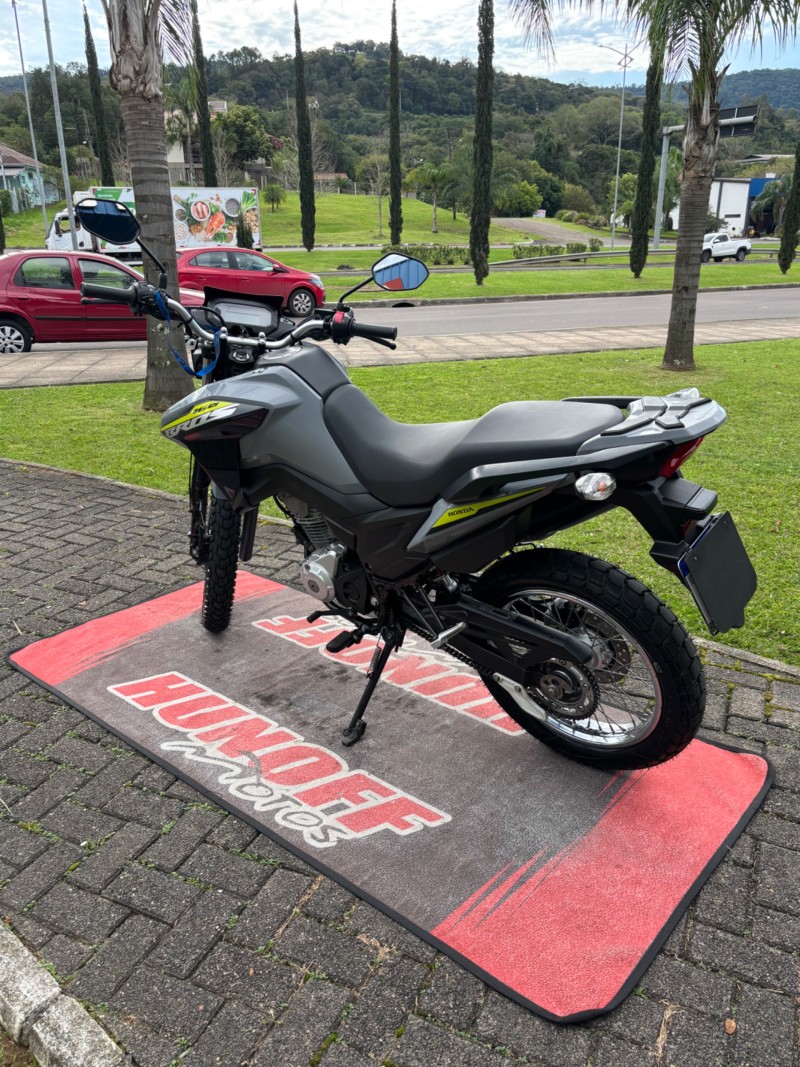 NXR 160 BROS ESDD - 2025 - FELIZ