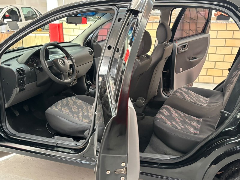 CORSA 1.0 MPFI MAXX 8V FLEX 4P MANUAL - 2005 - CAXIAS DO SUL