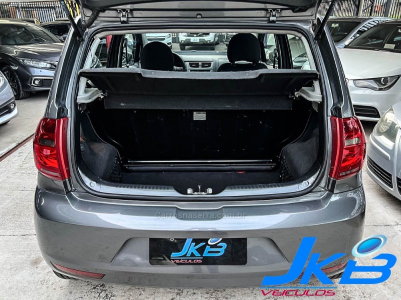 FOX 1.6 MSI TRENDLINE 8V FLEX 4P MANUAL - 2014 - NOVO HAMBURGO