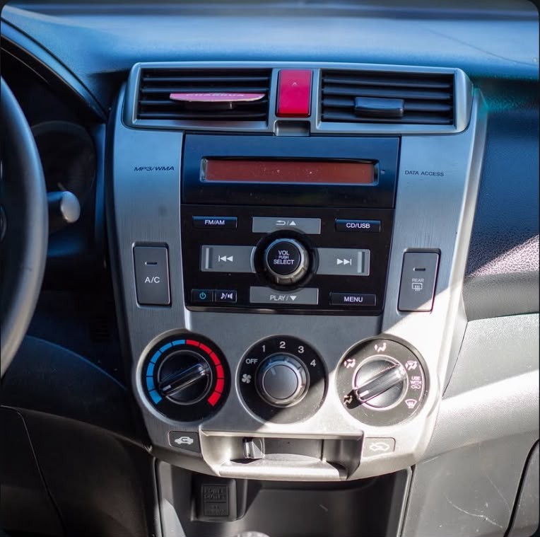 CITY 1.5 LX 16V FLEX 4P MANUAL - 2013 - SãO SEBASTIãO DO CAí