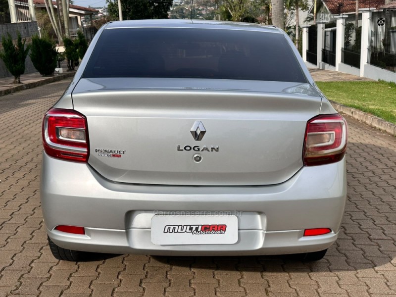 LOGAN 1.0 EXPRESSION 12V FLEX 4P MANUAL - 2015 - CAMPO BOM