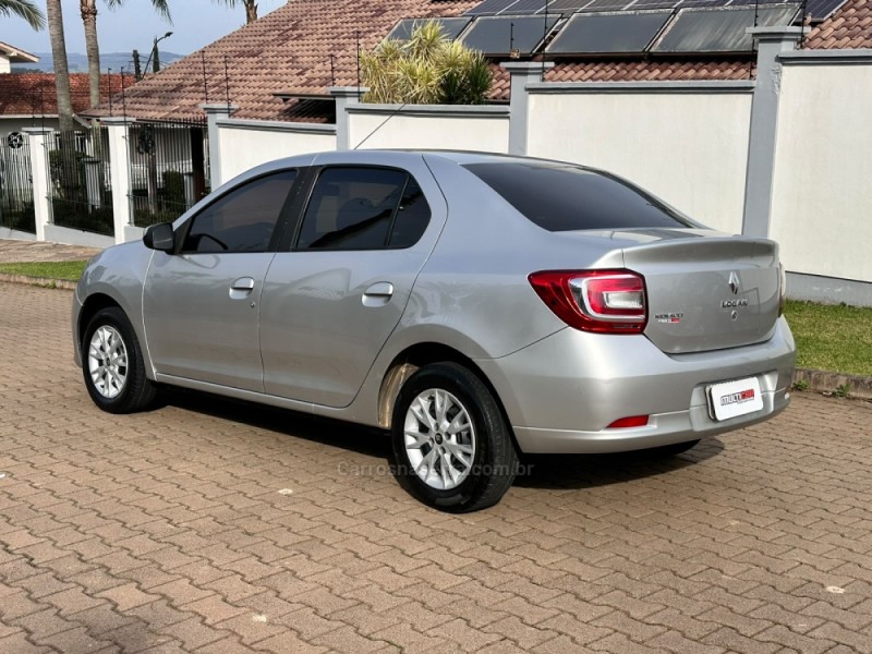 LOGAN 1.0 EXPRESSION 12V FLEX 4P MANUAL - 2015 - CAMPO BOM