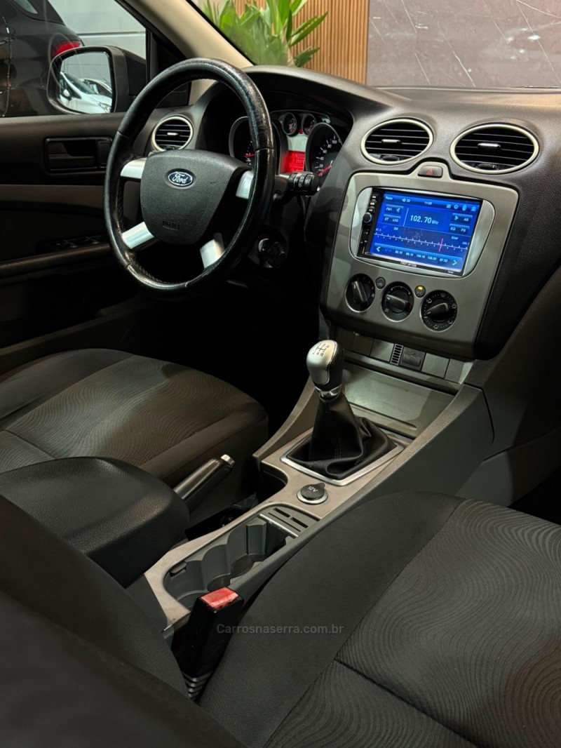 FOCUS 1.6 8V FLEX 4P MANUAL - 2011 - CAXIAS DO SUL