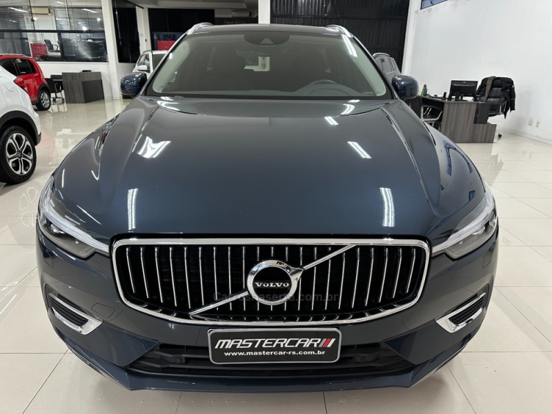 XC60 2.0 T8 MOMENTUM HYBRID GASOLINA 4P AUTOMÁTICO - 2021 - CHARQUEADAS