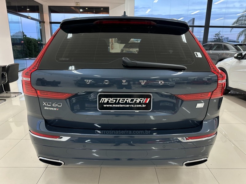 XC60 2.0 T8 MOMENTUM HYBRID GASOLINA 4P AUTOMÁTICO - 2021 - CHARQUEADAS