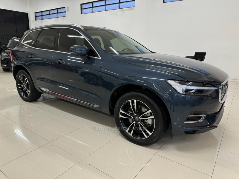 XC60 2.0 T8 MOMENTUM HYBRID GASOLINA 4P AUTOMÁTICO - 2021 - CHARQUEADAS