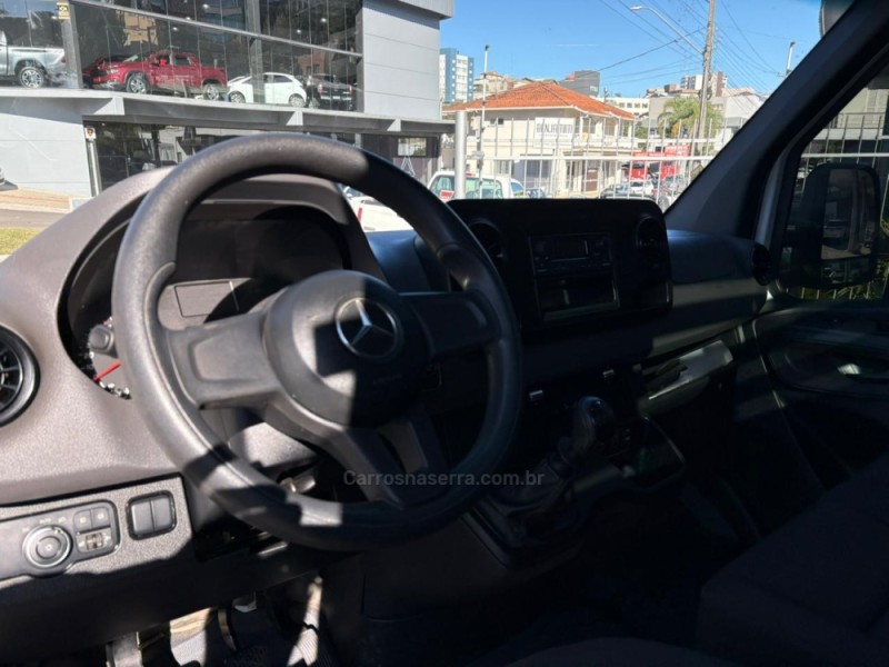 SPRINTER 2.2 CHASSI 416 LONGO TURBO DIESEL 3P MANUAL - 2022 - FARROUPILHA