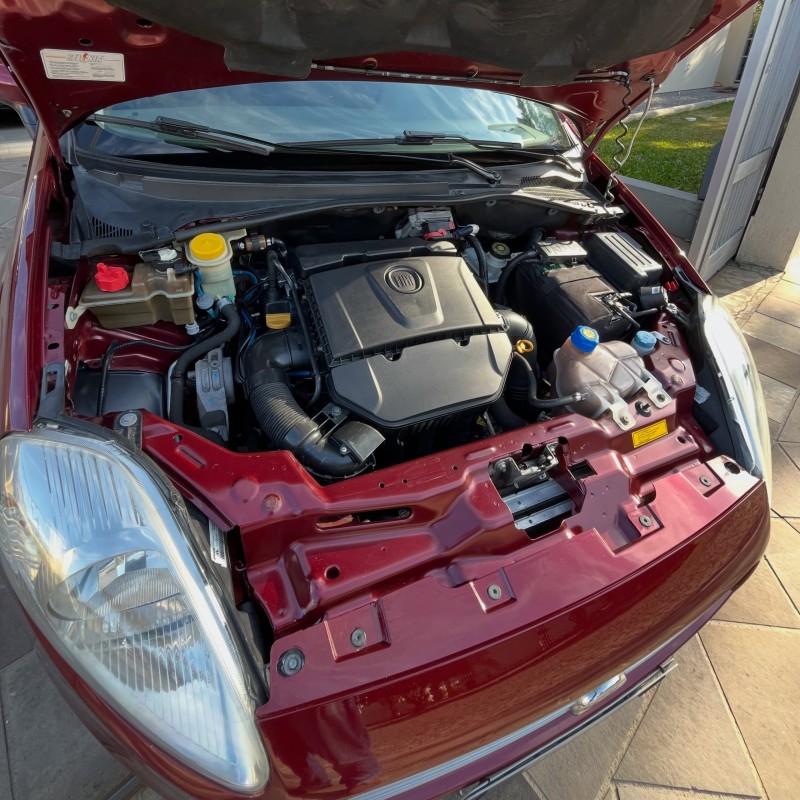 PUNTO 1.6 ESSENCE 16V FLEX 4P MANUAL - 2011 - NOVA PETRóPOLIS