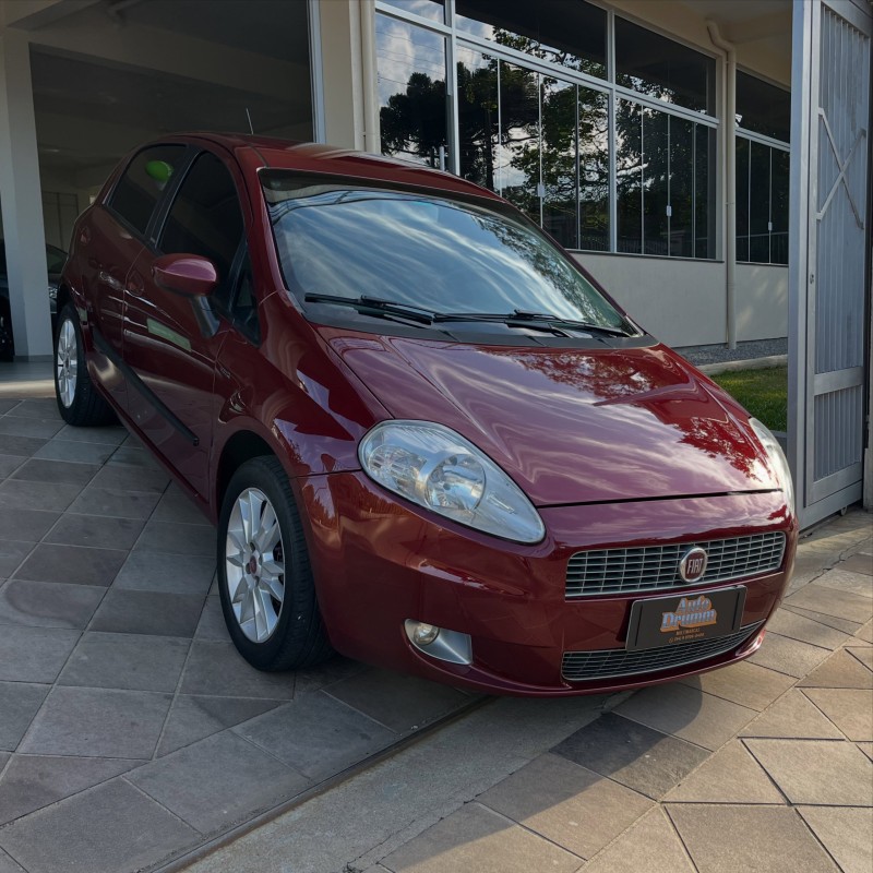 PUNTO 1.6 ESSENCE 16V FLEX 4P MANUAL - 2011 - NOVA PETRóPOLIS