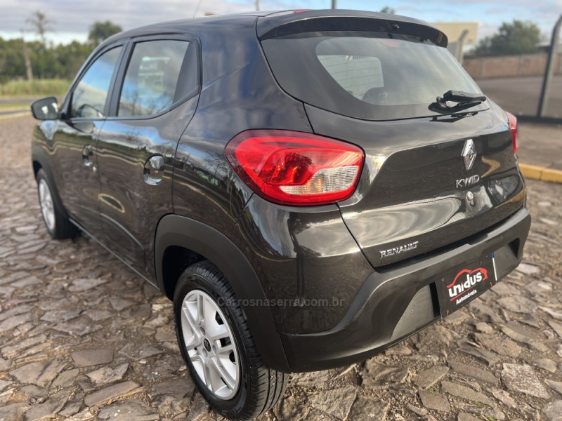 KWID 1.0 12V SCE FLEX INTENSE MANUAL - 2019 - DOIS IRMãOS