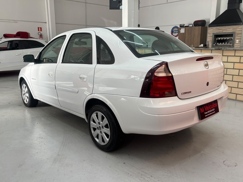 CORSA 1.4 MPFI PREMIUM SEDAN 8V FLEX 4P MANUAL - 2010 - CAXIAS DO SUL