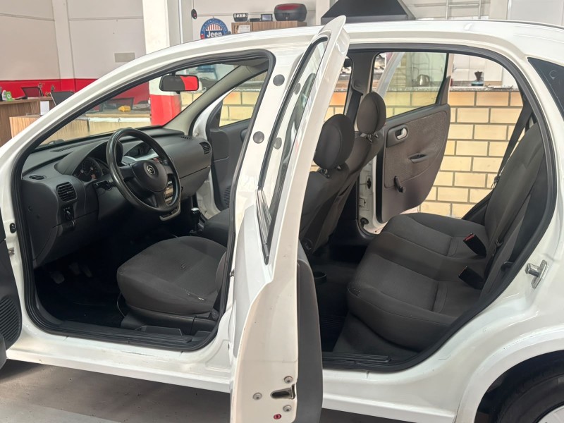 CORSA 1.4 MPFI PREMIUM SEDAN 8V FLEX 4P MANUAL - 2010 - CAXIAS DO SUL
