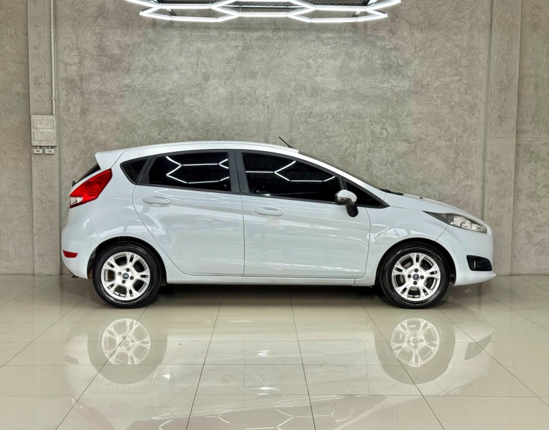 FIESTA 1.6 MPI HATCH 8V FLEX 4P MANUAL - 2014 - CAXIAS DO SUL