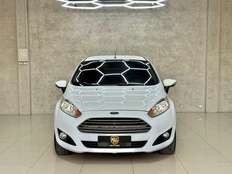 FIESTA 1.6 MPI HATCH 8V FLEX 4P MANUAL - 2014 - CAXIAS DO SUL