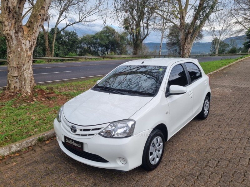 etios 1.3 x 16v flex 4p manual 2016 dois irmaos