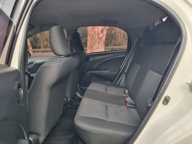 ETIOS 1.3 X 16V FLEX 4P MANUAL - 2016 - DOIS IRMãOS