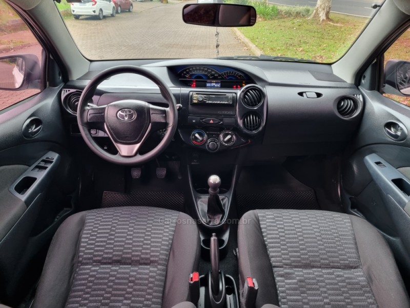 ETIOS 1.3 X 16V FLEX 4P MANUAL - 2016 - DOIS IRMãOS