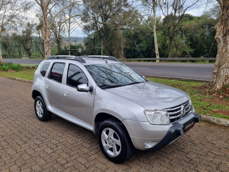 DUSTER 1.6 DYNAMIQUE 4X2 16V FLEX 4P MANUAL - 2013 - DOIS IRMãOS