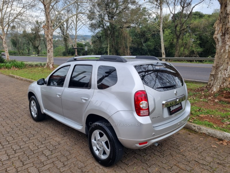 DUSTER 1.6 DYNAMIQUE 4X2 16V FLEX 4P MANUAL - 2013 - DOIS IRMãOS