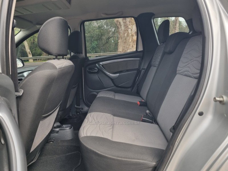 DUSTER 1.6 DYNAMIQUE 4X2 16V FLEX 4P MANUAL - 2013 - DOIS IRMãOS