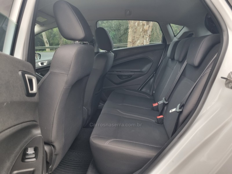 FIESTA 1.6 SEL HATCH 16V FLEX 4P MANUAL - 2017 - DOIS IRMãOS