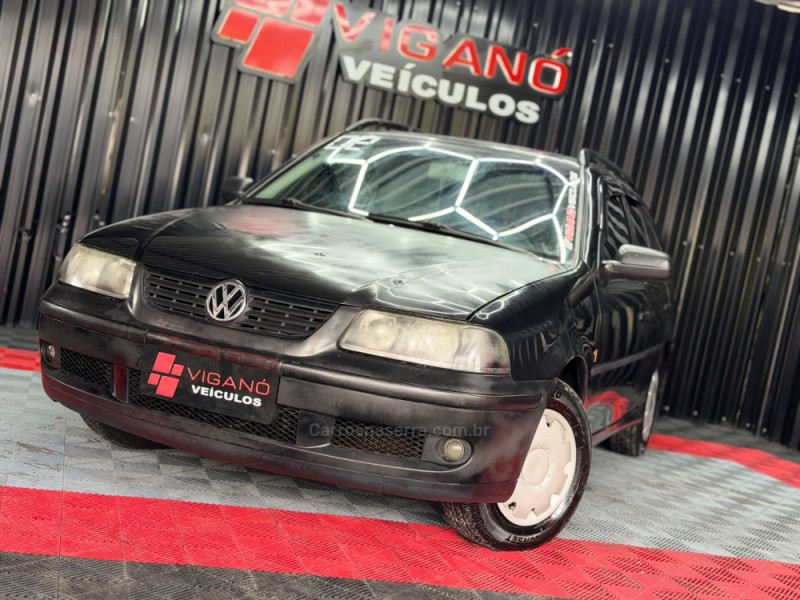PARATI 1.0 MI TOUR 16V GASOLINA 4P MANUAL G.III - 2002 - CAXIAS DO SUL