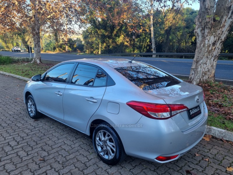 YARIS 1.5 XS SEDAN 16V FLEX 4P AUTOMÁTICO - 2024 - DOIS IRMãOS