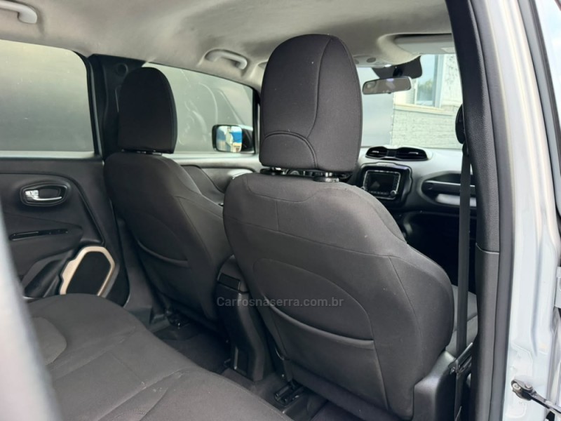 RENEGADE 1.8 16V FLEX SPORT 4P MANUAL - 2016 - ESTâNCIA VELHA