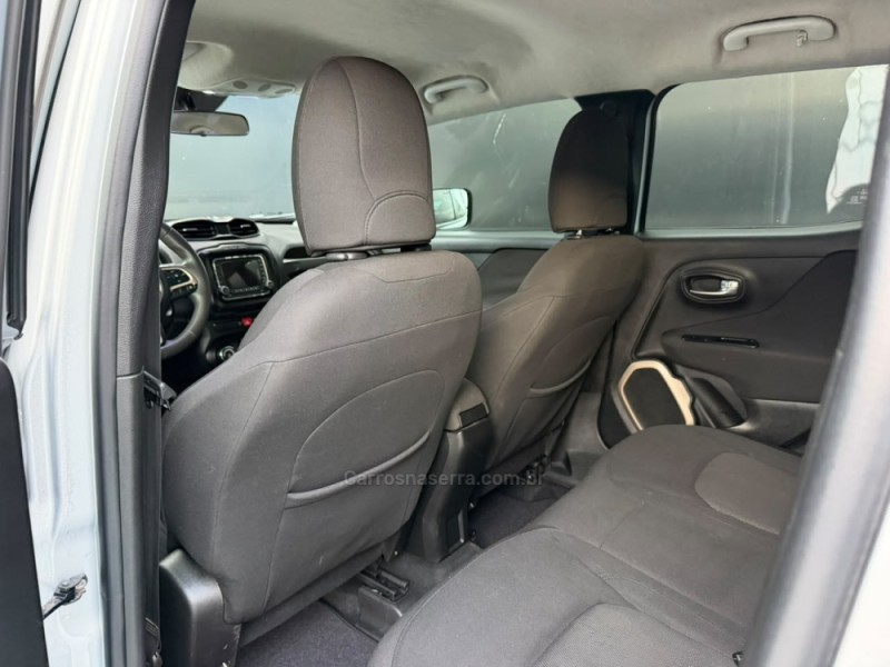 RENEGADE 1.8 16V FLEX SPORT 4P MANUAL - 2016 - ESTâNCIA VELHA