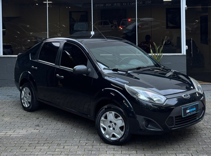 fiesta 1.6 mpi class sedan 8v flex 4p manual 2011 caxias do sul