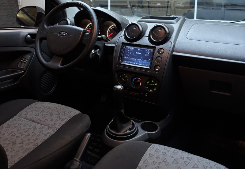 FIESTA 1.6 MPI CLASS SEDAN 8V FLEX 4P MANUAL - 2011 - CAXIAS DO SUL