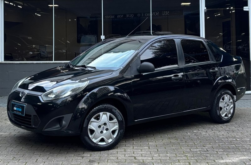 FIESTA 1.6 MPI CLASS SEDAN 8V FLEX 4P MANUAL - 2011 - CAXIAS DO SUL