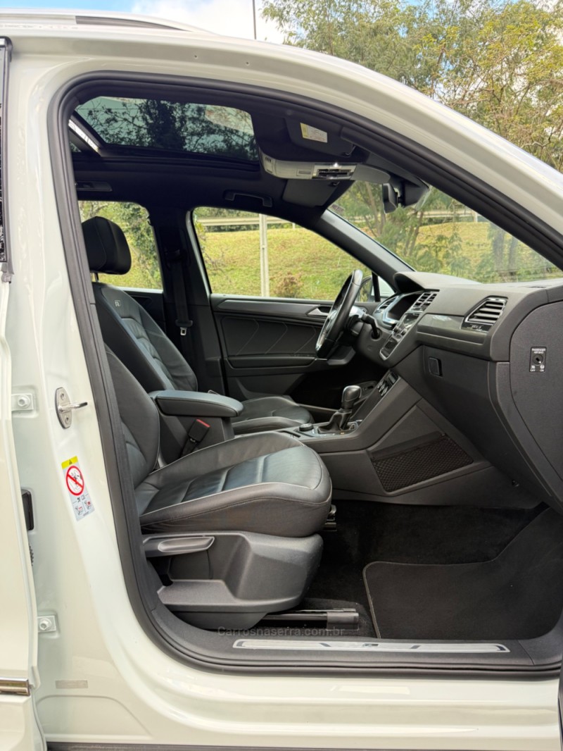 TIGUAN 2.0 ALLSPACE R-LINE 350 TSI 4X4 GASOLINA 4P - 2020 - NOVA ARAçá